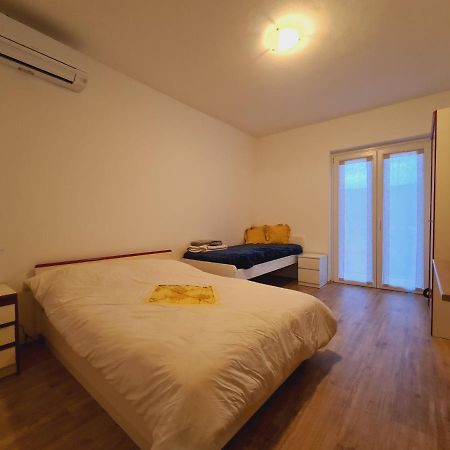 Countryside Apartment Koper Eksteriør billede