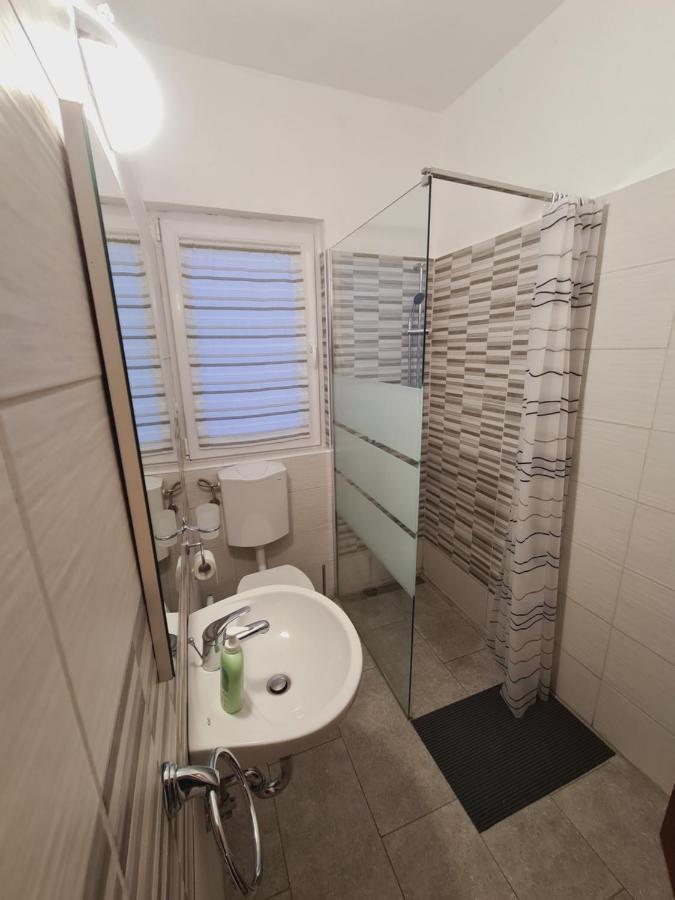 Countryside Apartment Koper Eksteriør billede