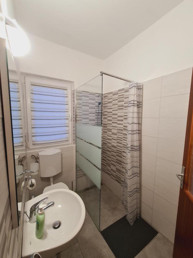 Countryside Apartment Koper Eksteriør billede
